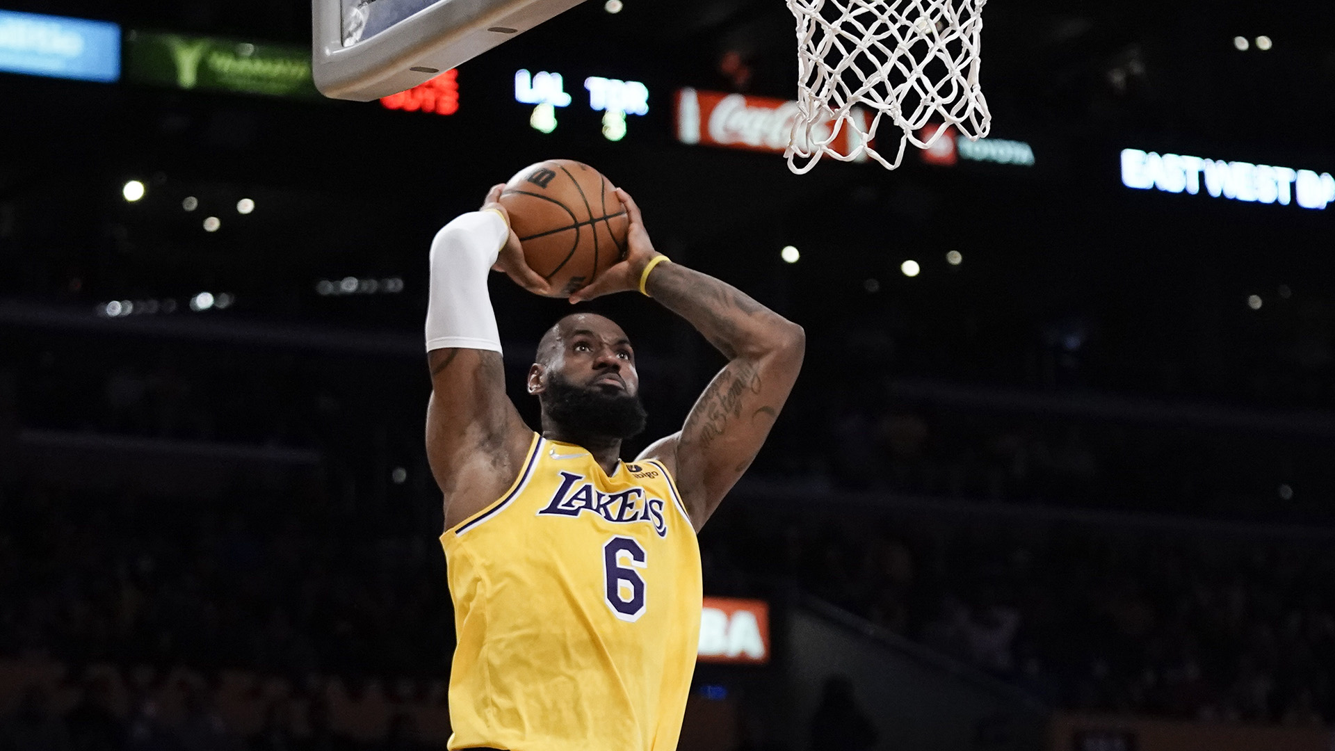 Spectrum SportsNet | Lakers, Galaxy, Sparks, Chargers - Live & On Demand