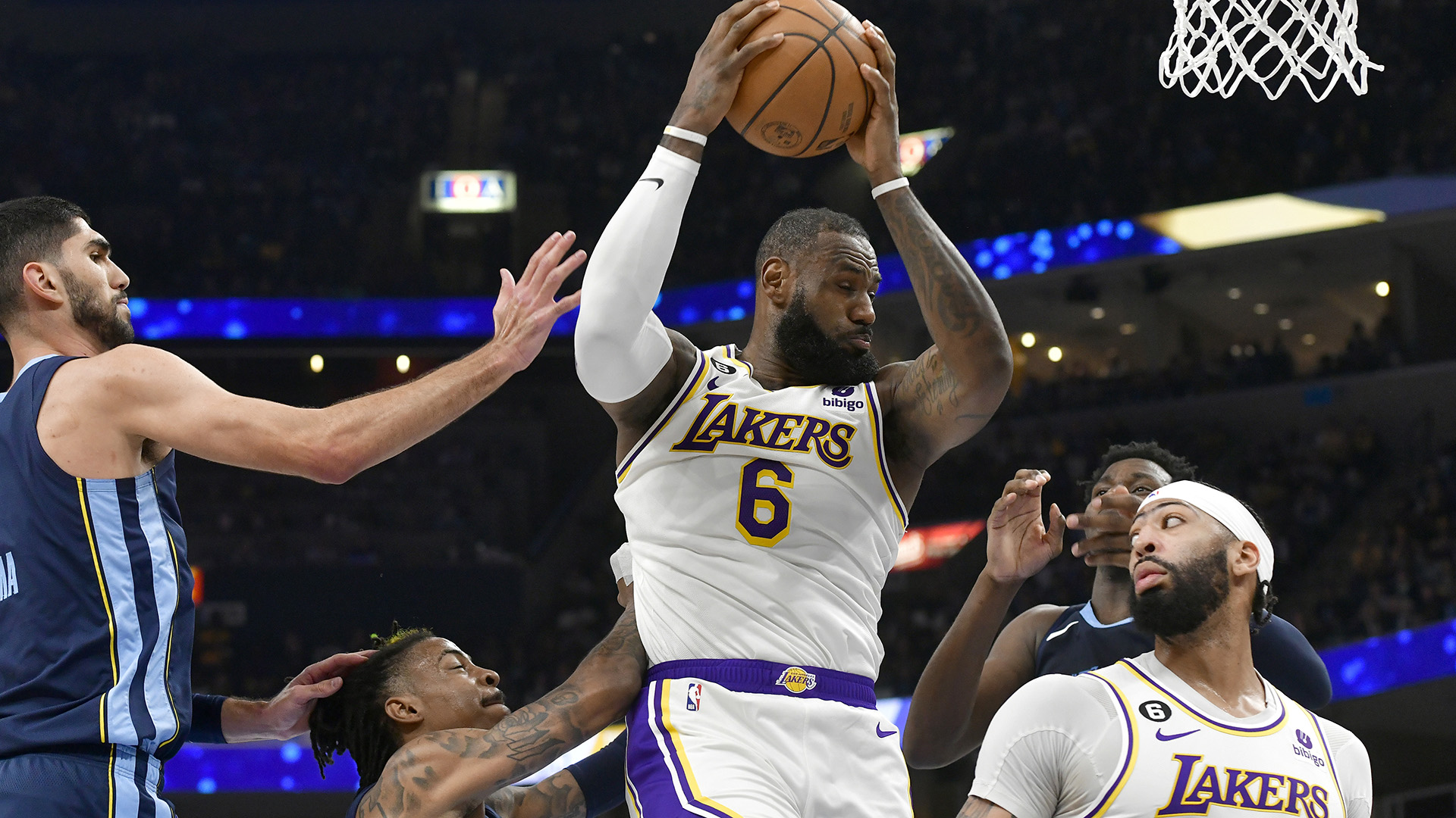 Spectrum SportsNet  Lakers, Galaxy, Sparks, Chargers - Live & On