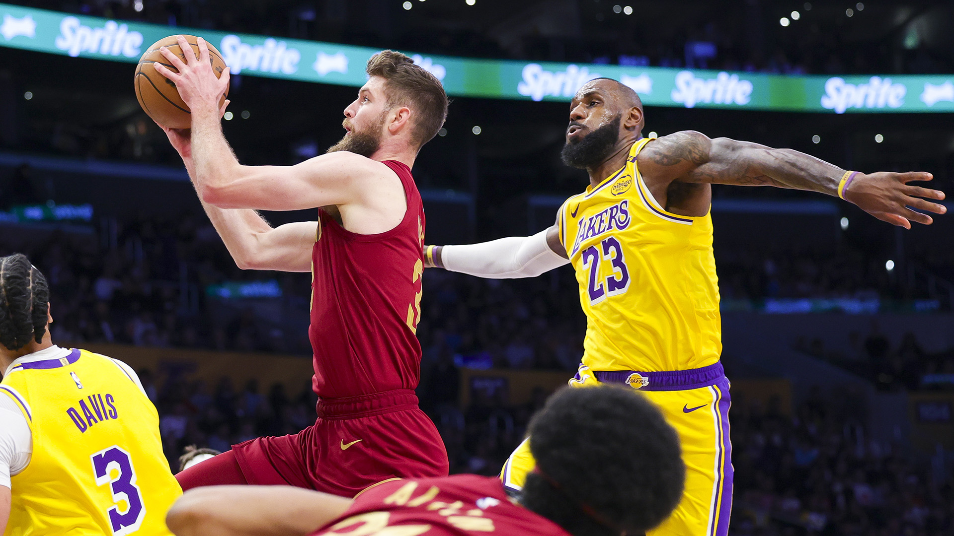 what channel is the lakers and cavaliers game on