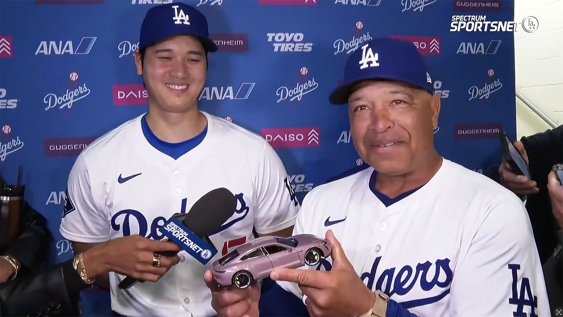 Ohtani Gifts Roberts Porsche Toy